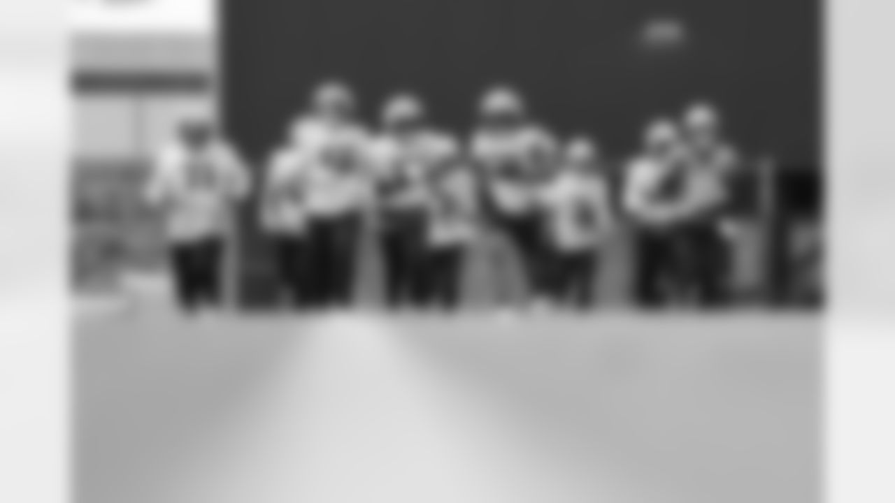 Mike Onwenu, Will Campbell, Jared Wilson, Drake Maye, DeMario Douglas, Vederian Lowe