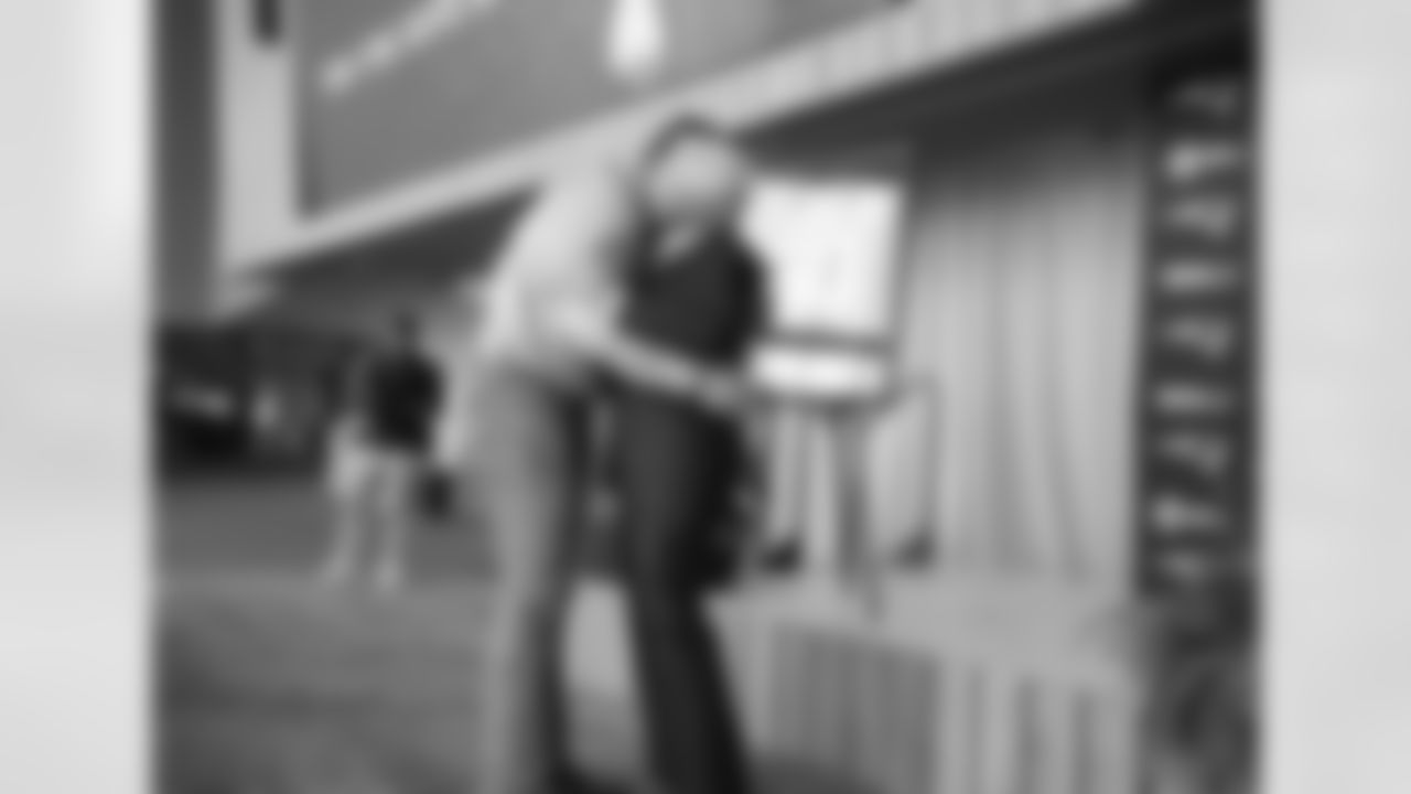 060225-AndrewsRetirement_Silverman0301