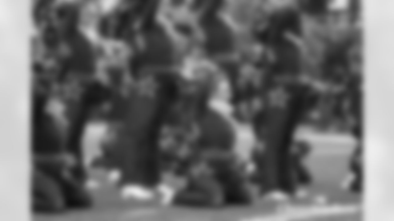 BB-121425-Cheer_Silverman0219