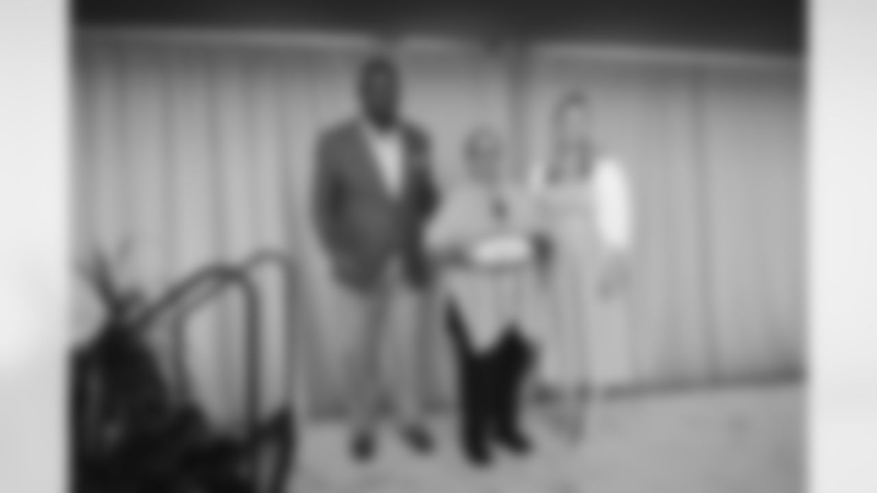 060325-CommunityMVP_Adler124