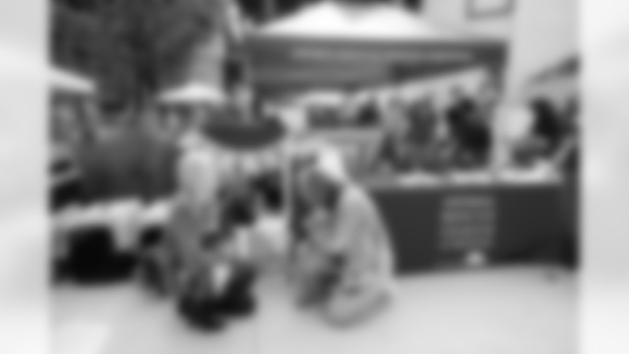 101925-Pawtriots-Tailgate_Ehle0120