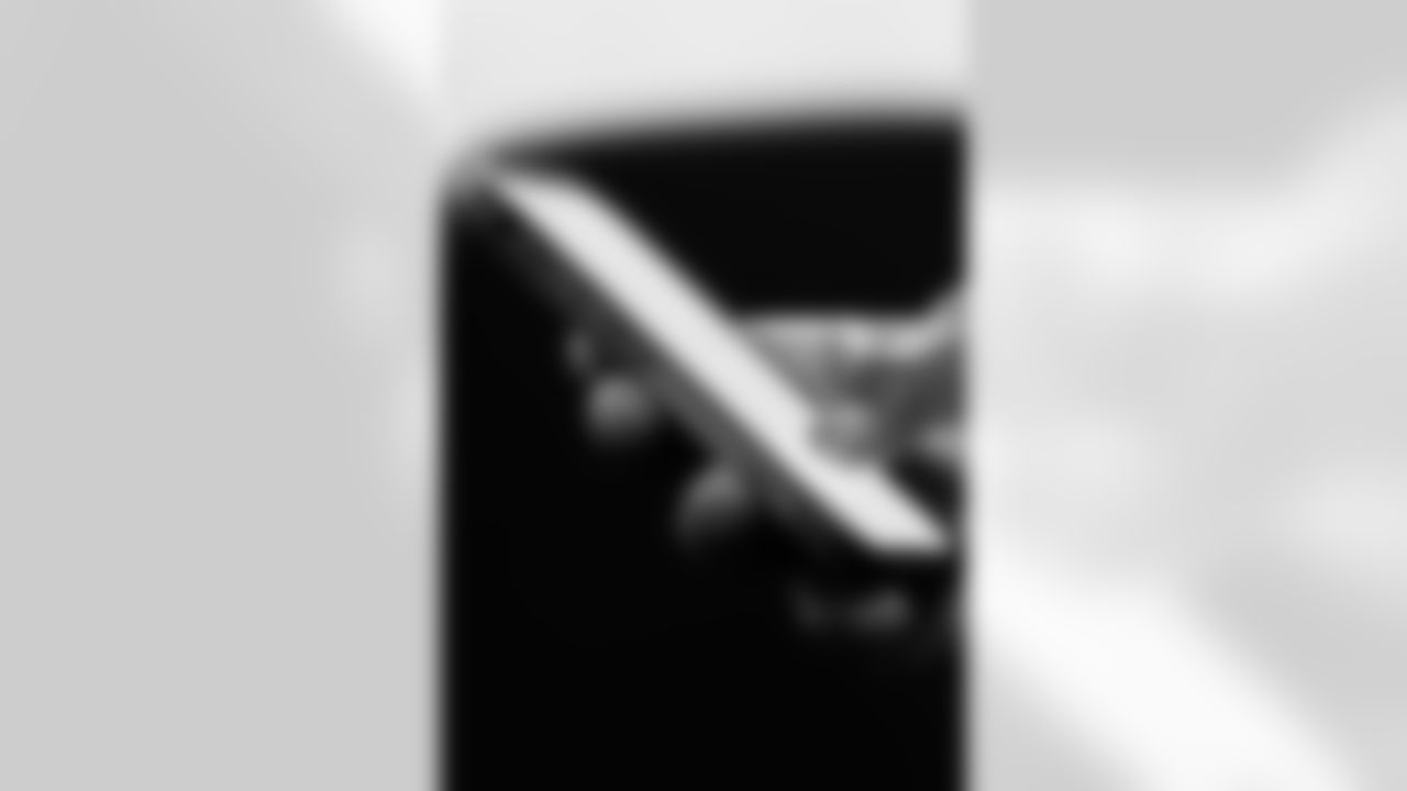 042625-DraftRoom_Adler040