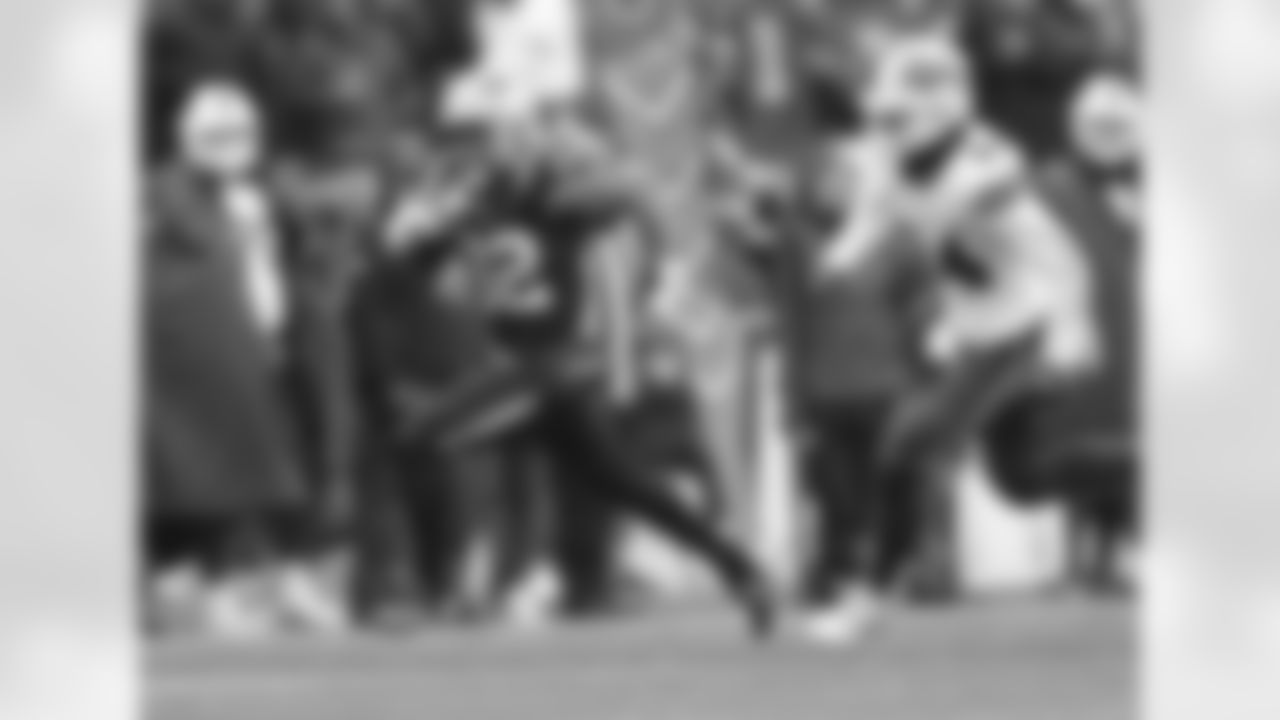 TreVeyon Henderson. Photo by Eric J. Adler