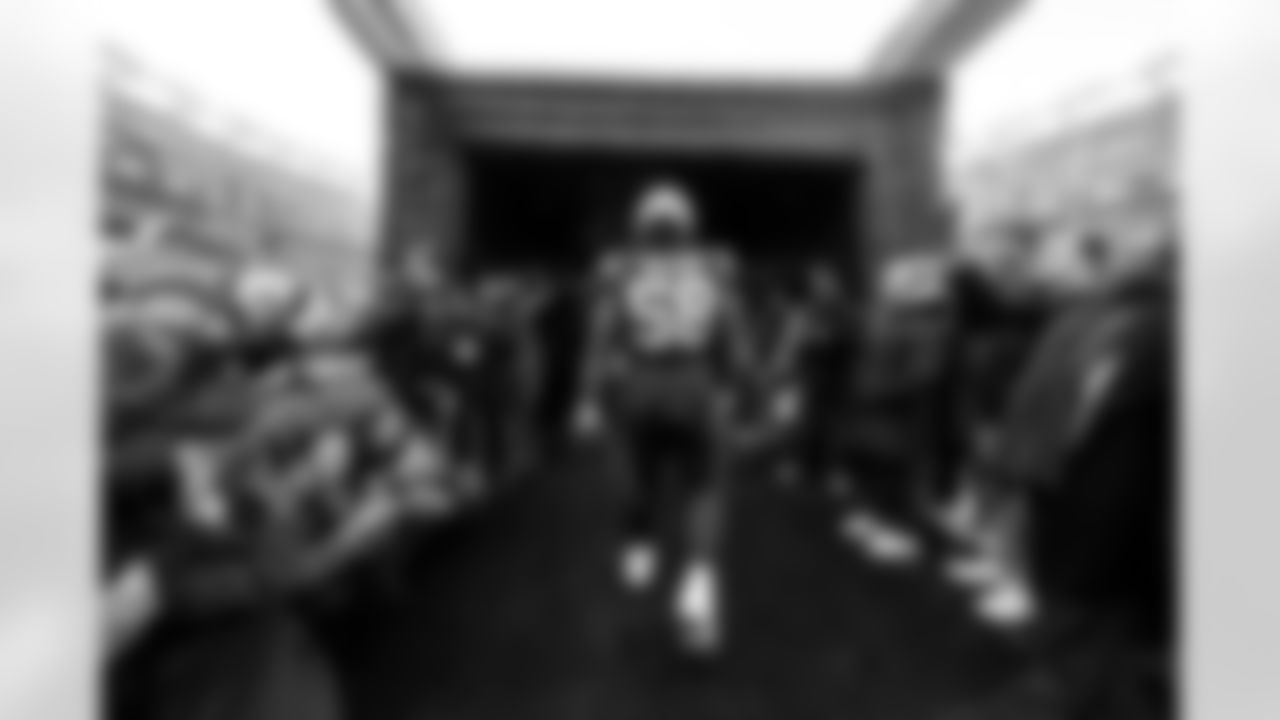 BB-121425_Silverman0247