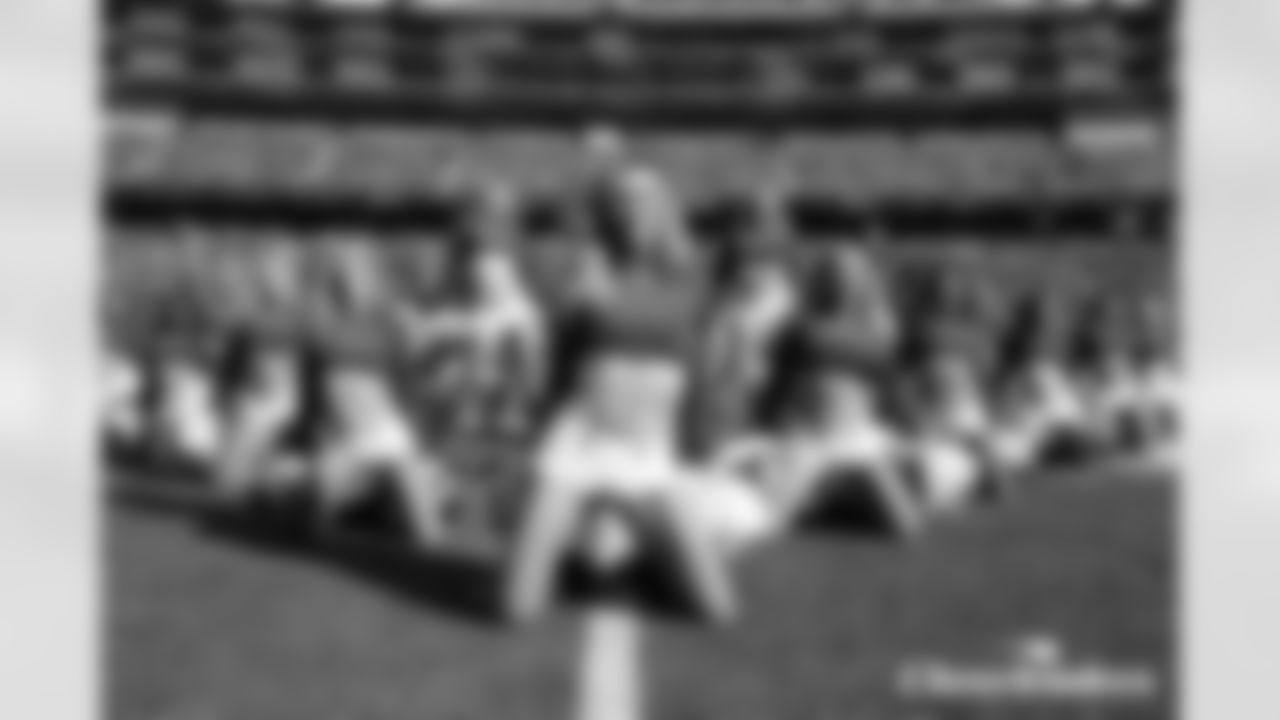 AF-110225_Darian0502