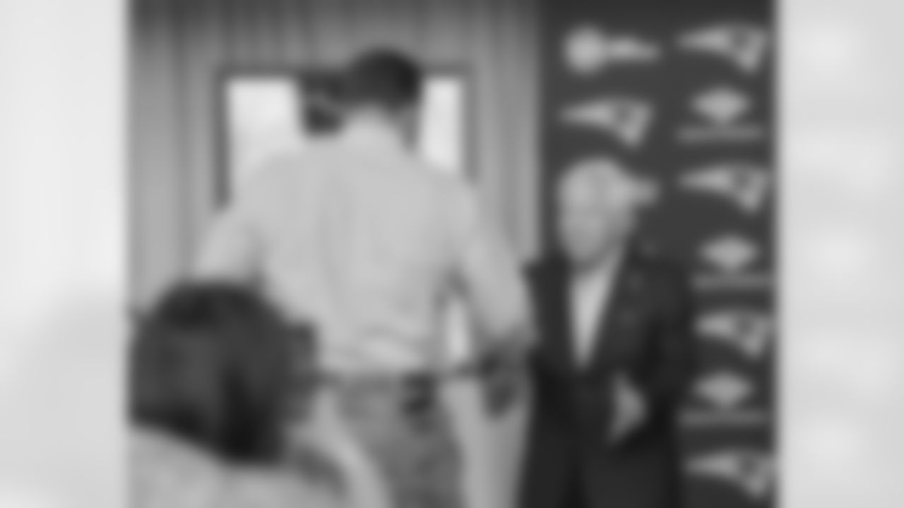 060225-AndrewsRetirement_Adler0876