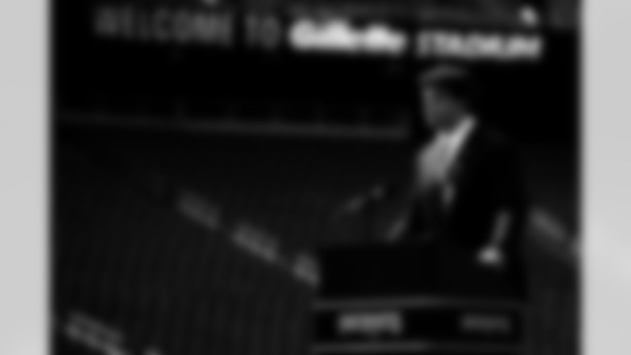 042525-CampbellFoxboroVisit_Puccio_0581