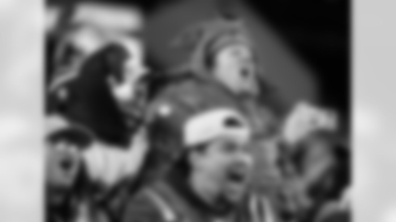 NYG-120125_Adler6844