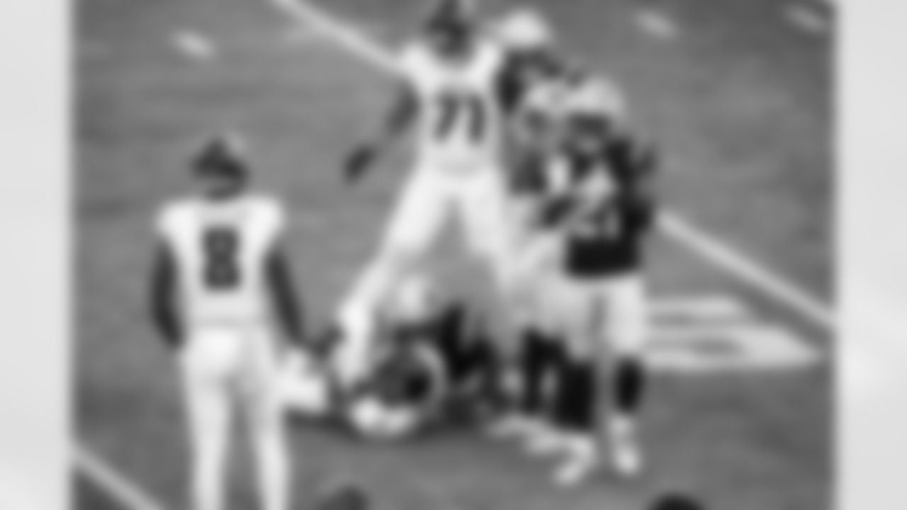 Marcus Jones, Jaylinn Hawkins