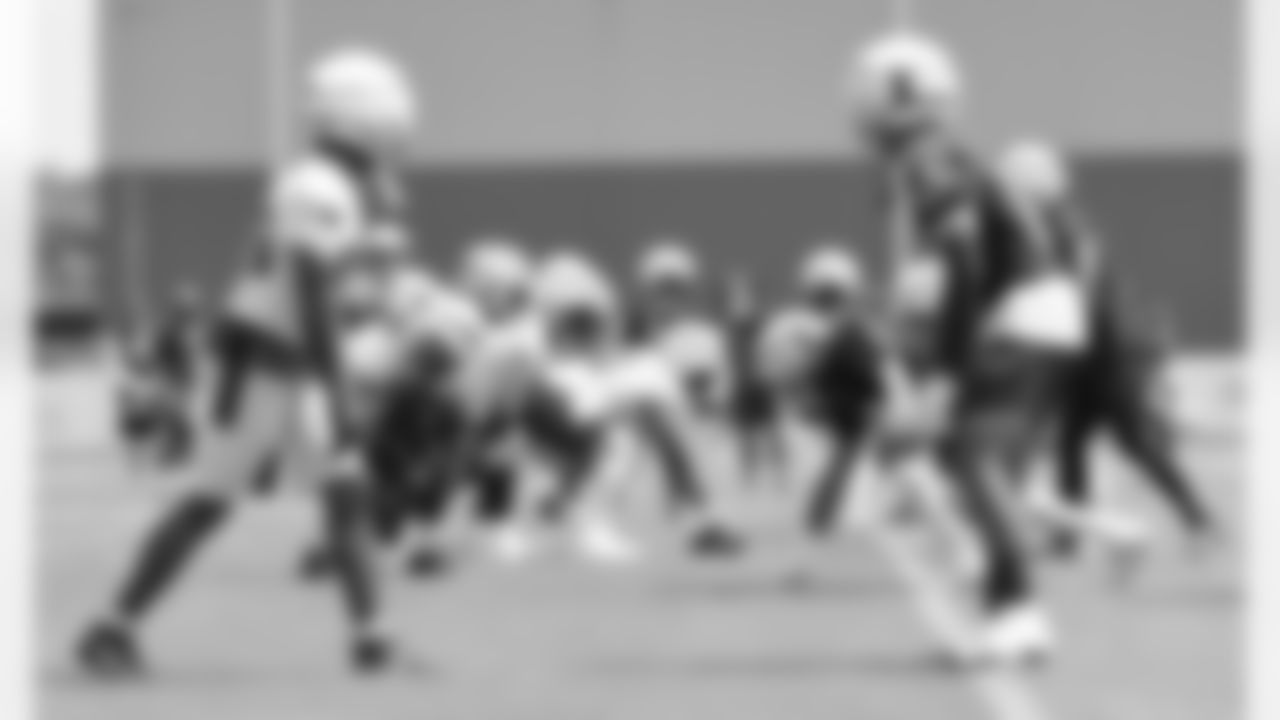 Nick Leverett practices during Patriots Training Camp on August 1, 2024.