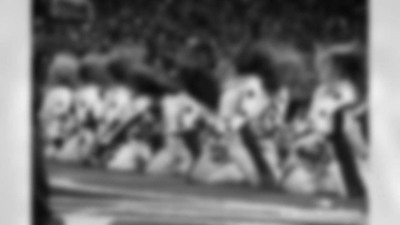 LAC-011126-Cheer_Silverman087