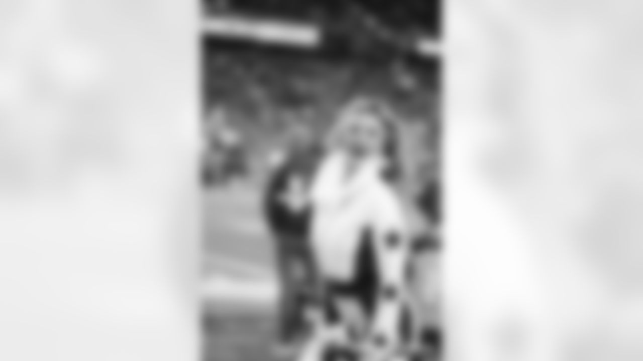 LAC-011126_Darian1242