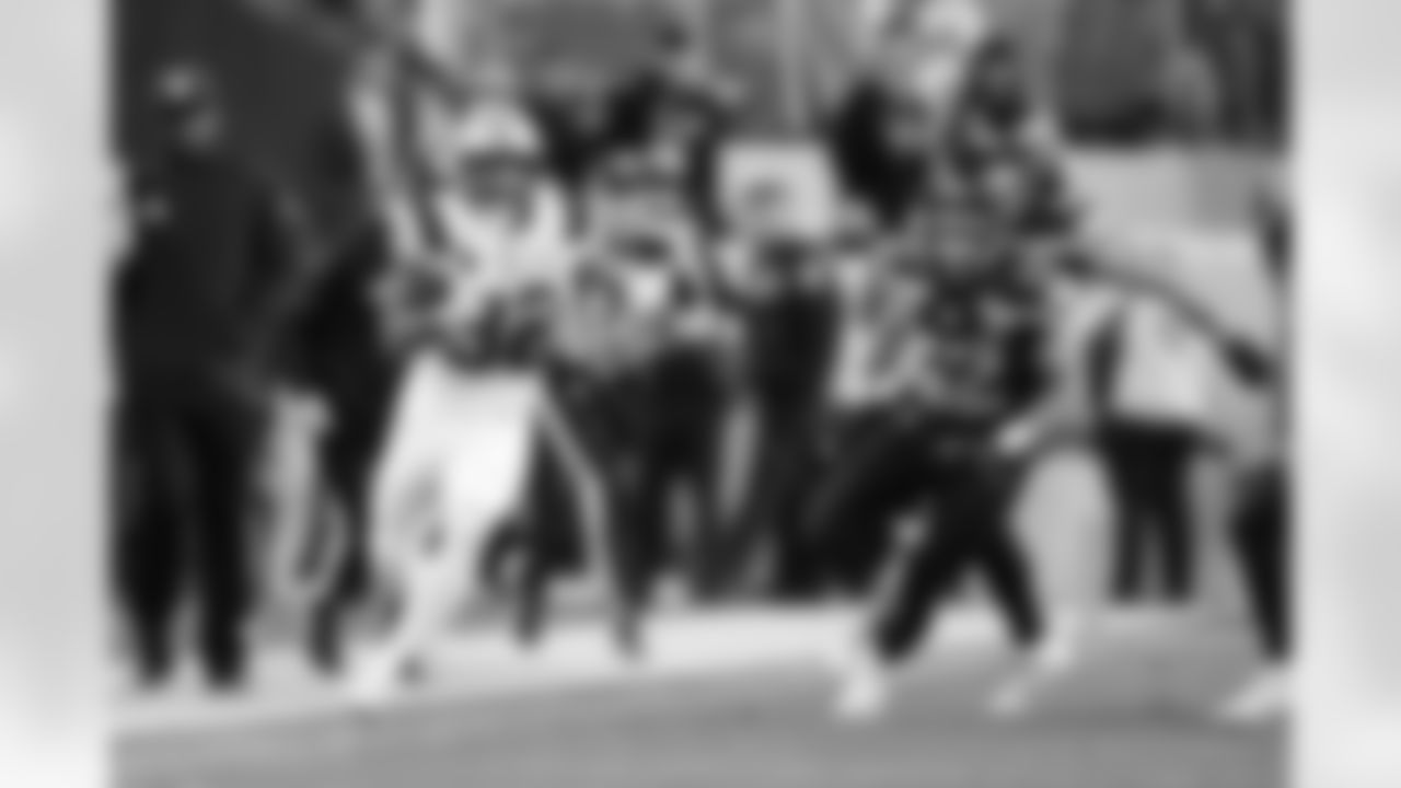 TreVeyon Henderson. Photo by Eric J. Adler