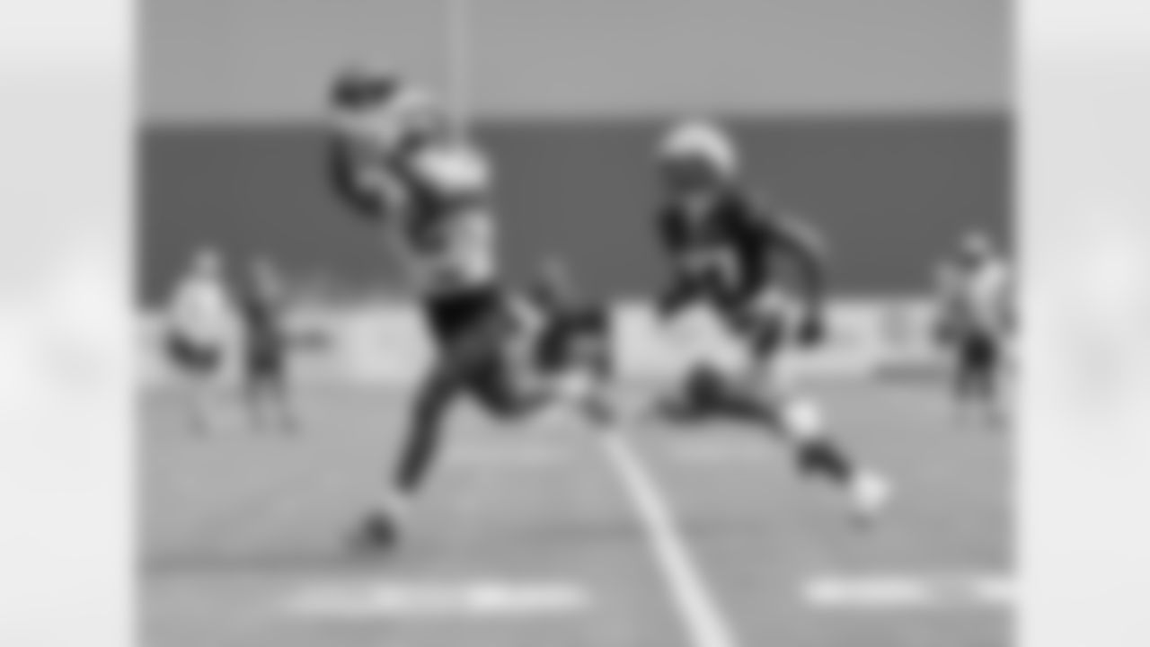 K.J. Osborn, practices during Patriots Training Camp on July 28, 2024.
