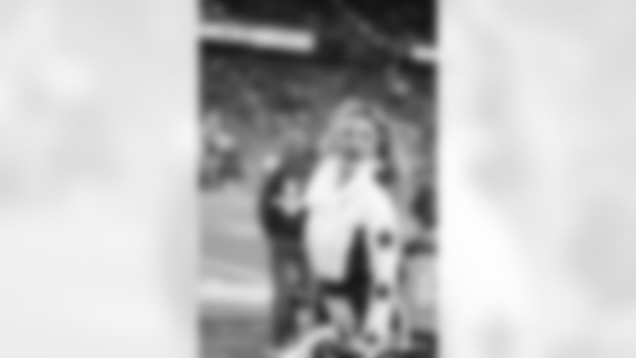 LAC-011126_Darian1243