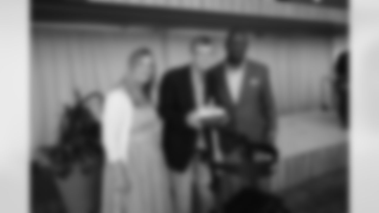 060325-CommunityMVP_Adler110