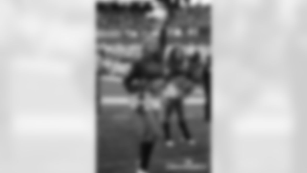 AF-110225-Cheer_Silverman042