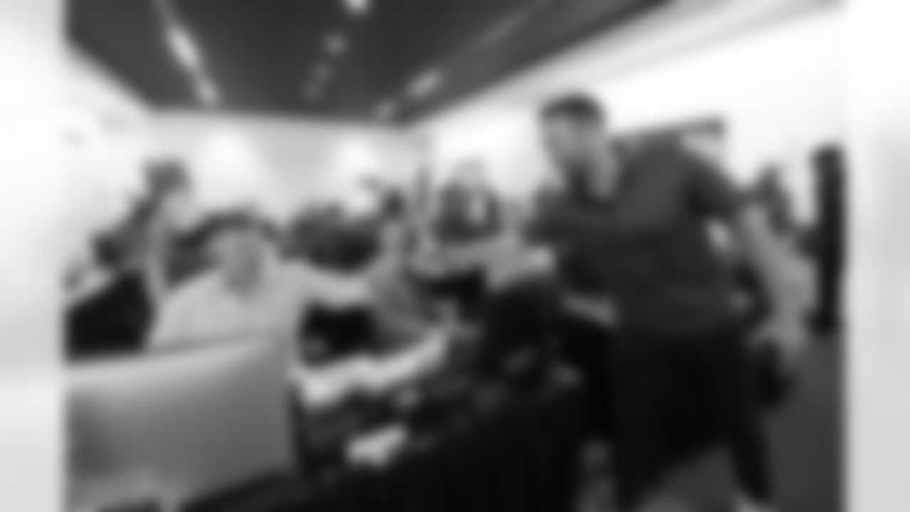 042625-DraftRoom_Adler077