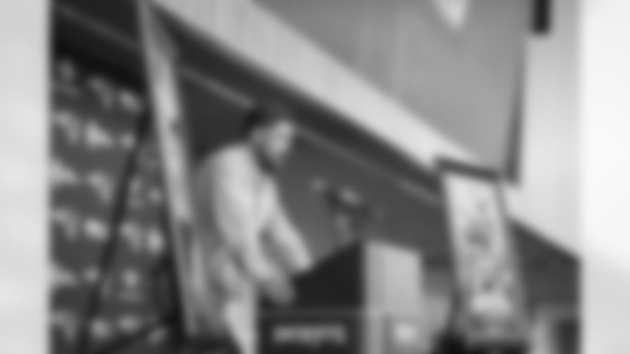 060225-AndrewsRetirement_Adler1103