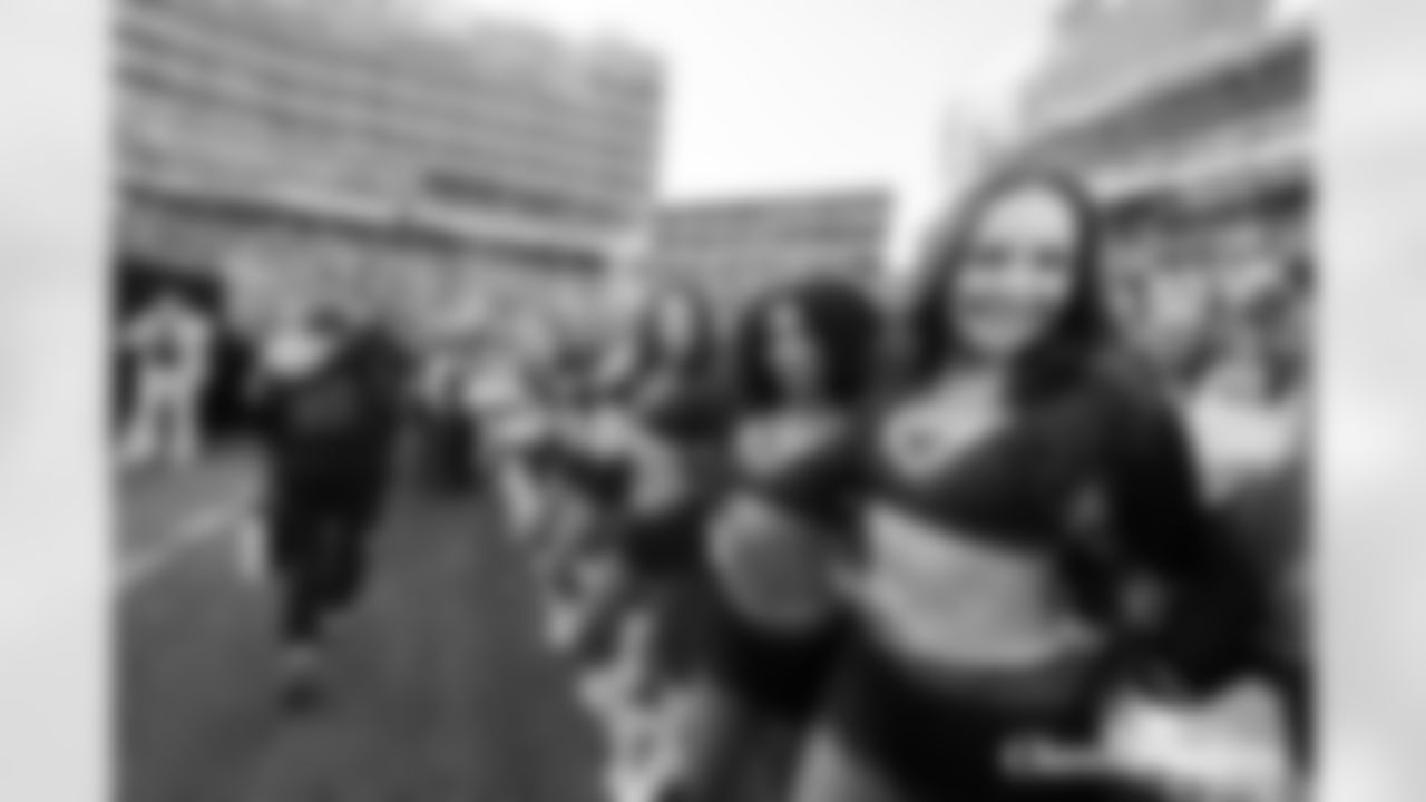 020826-SBLX-Cheer_Silverman0040