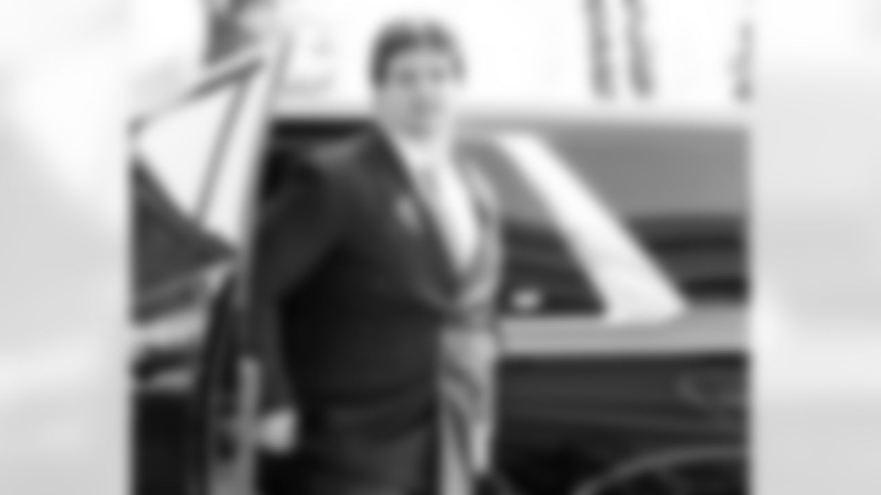 042525-CampbellFoxboroVisit_Puccio_0001