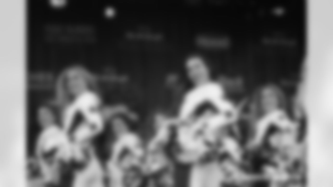 020126-SBLX-SendOffRally_Adler1195