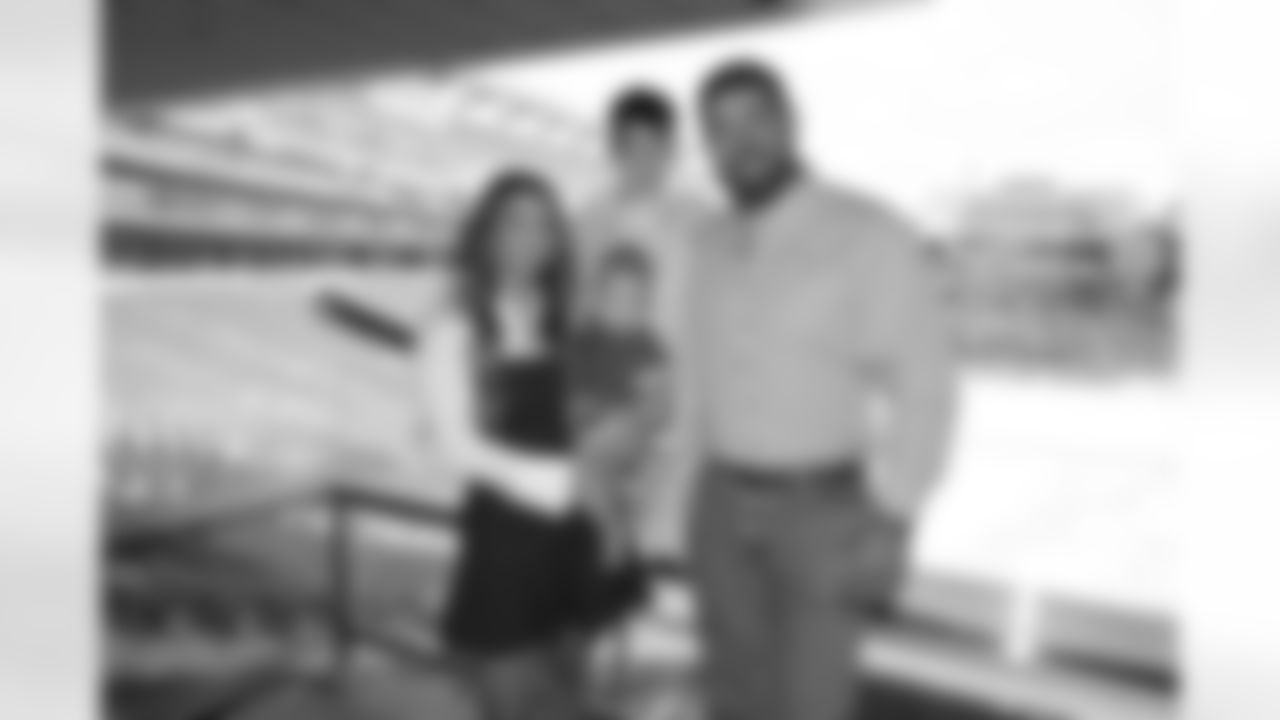 060225-AndrewsRetirement_Silverman1095