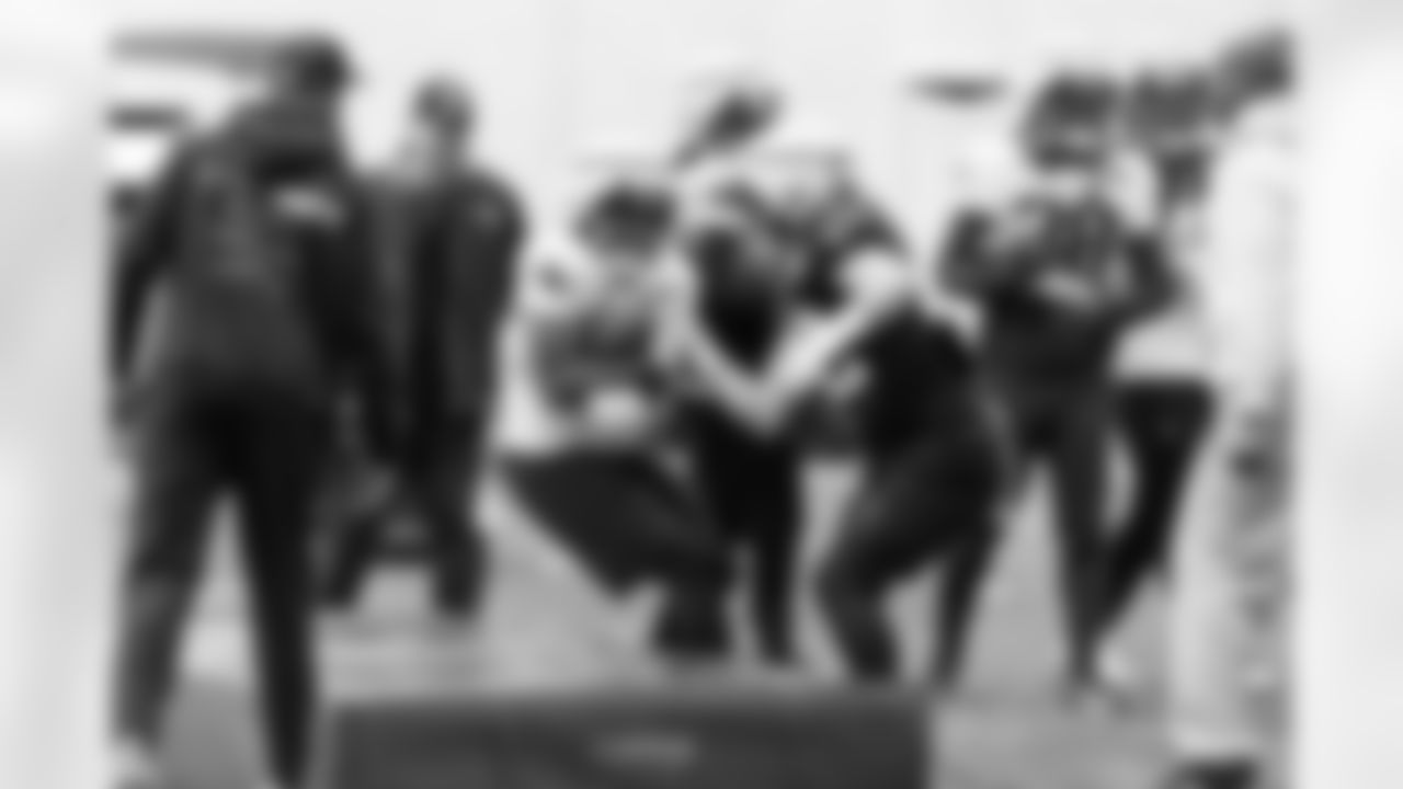 TreVeyon Henderson, Chad Muma