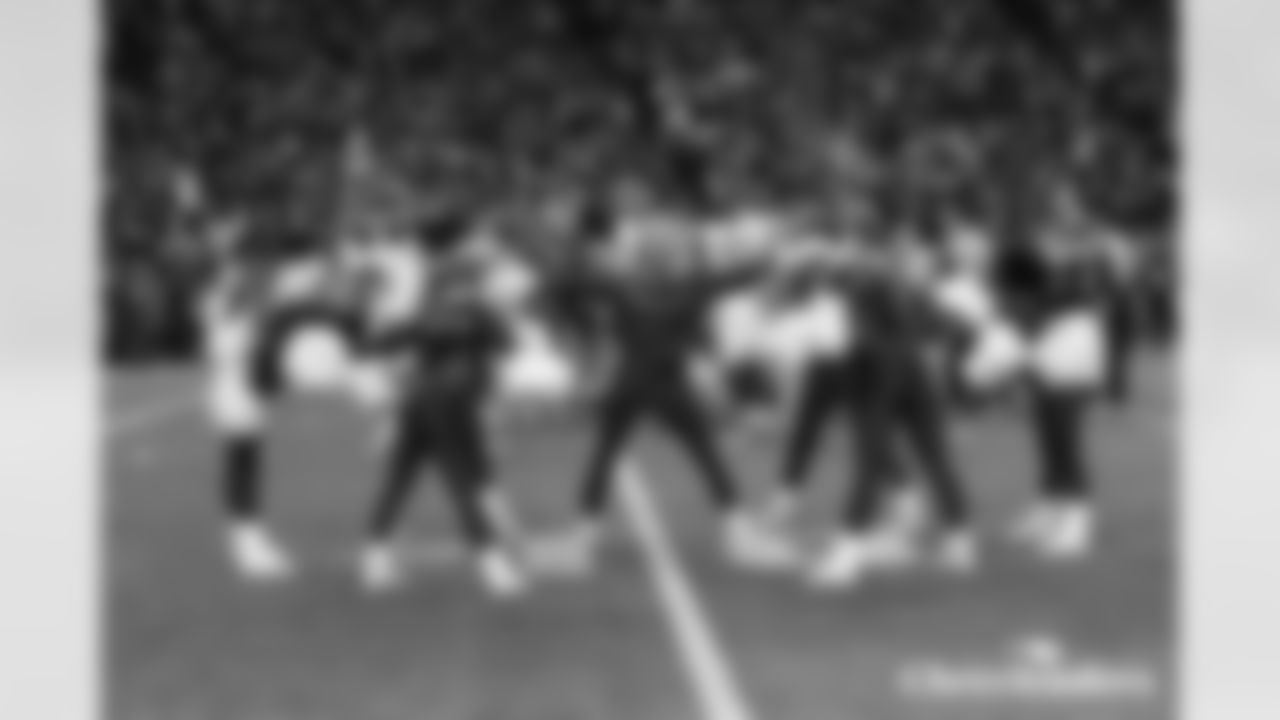 NYG-120125_Masse0828