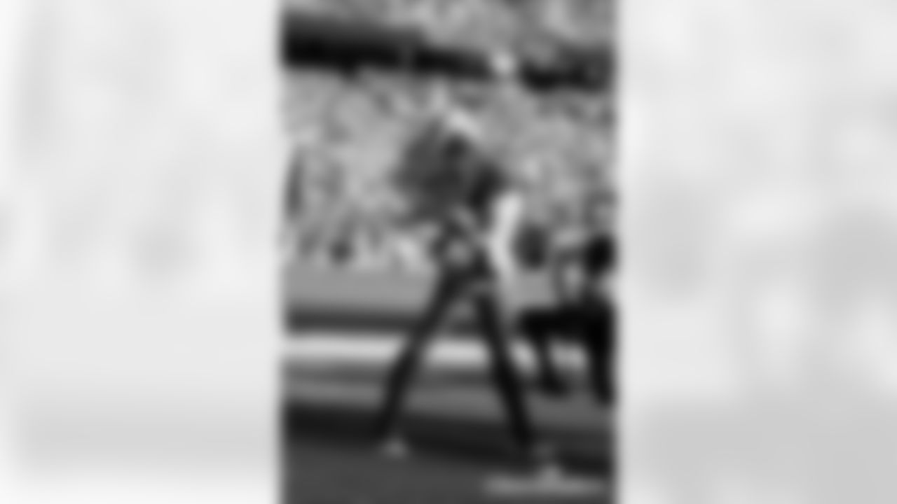 AF-110225-Cheer_Silverman149