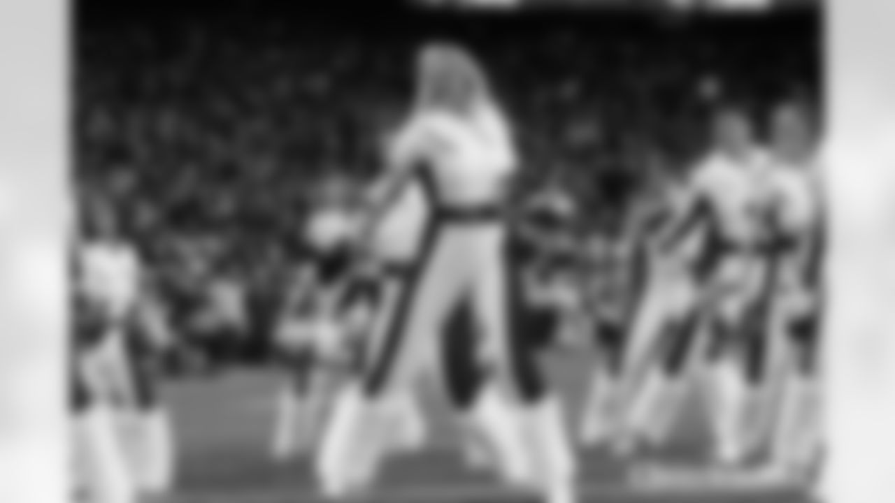 LAC-011126_Masse0495