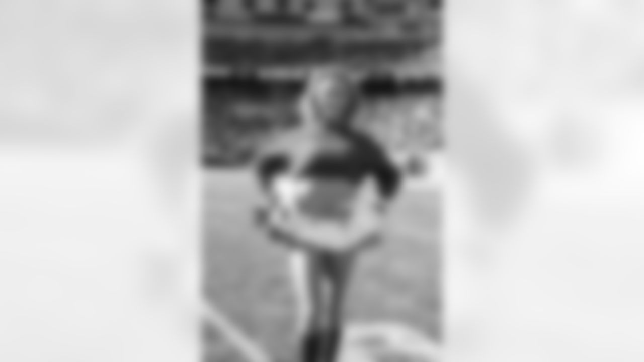 AF-110225_Darian0594