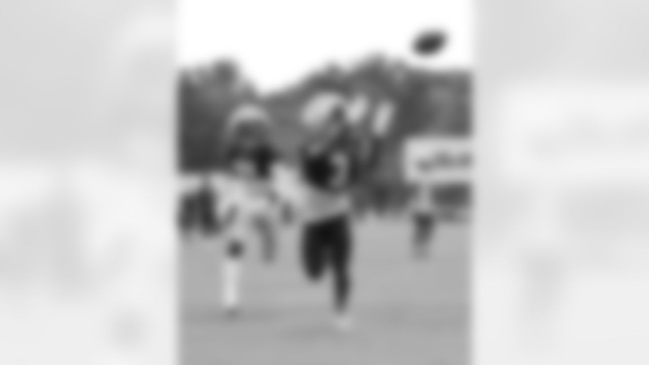 DeMarioDouglas practices during Patriots Training Camp on August 2, 2024.