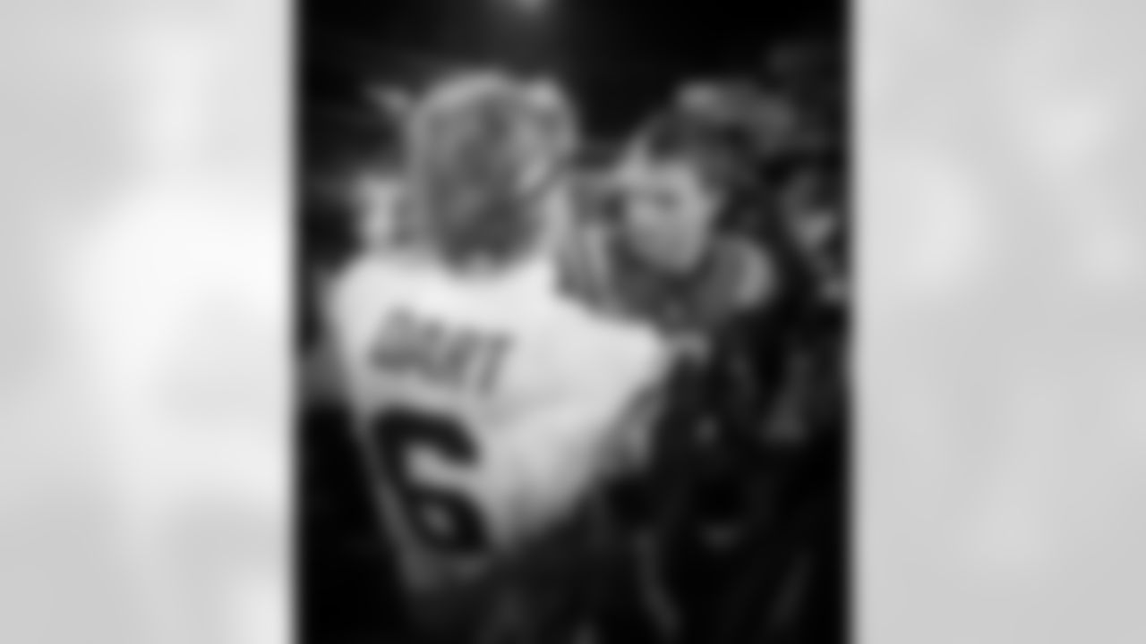 Jaxson Dart and Drake Maye