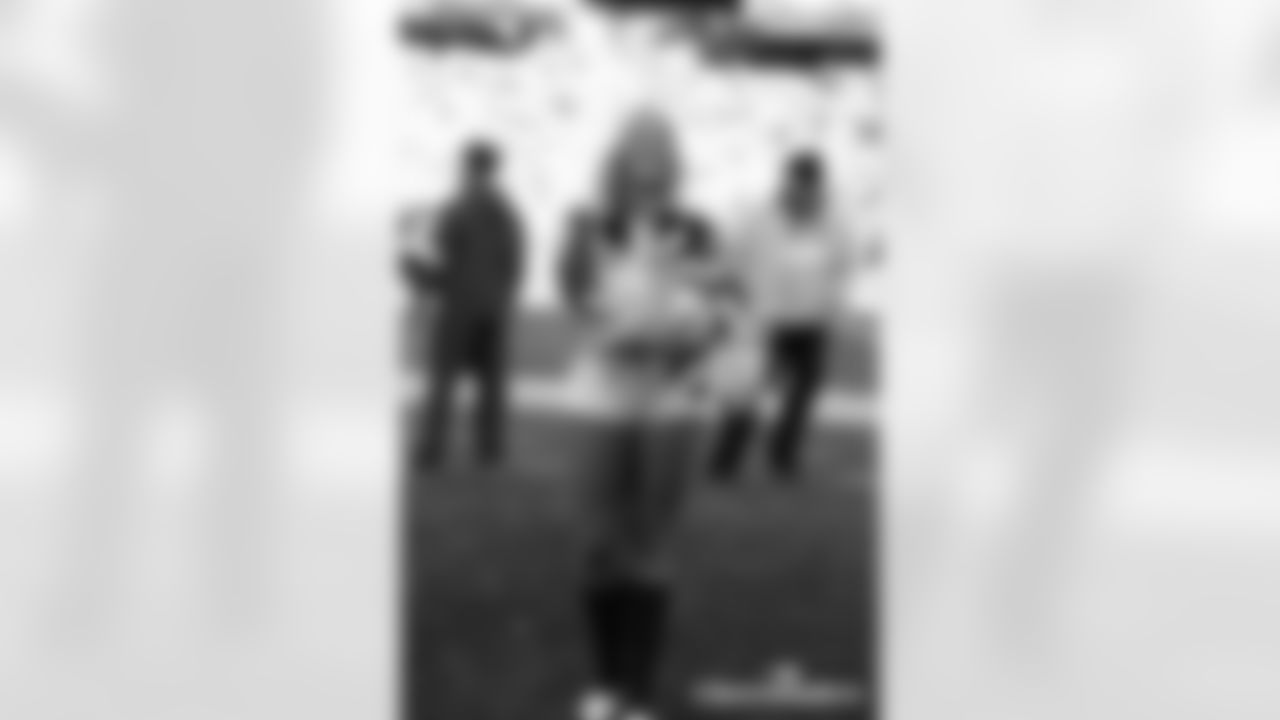 AF-110225-Cheer_Silverman031