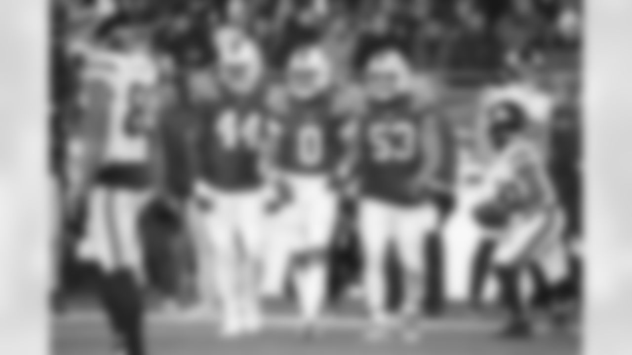 K'Lavon Chaisson, Christian Gonzalez, Christian Elliss