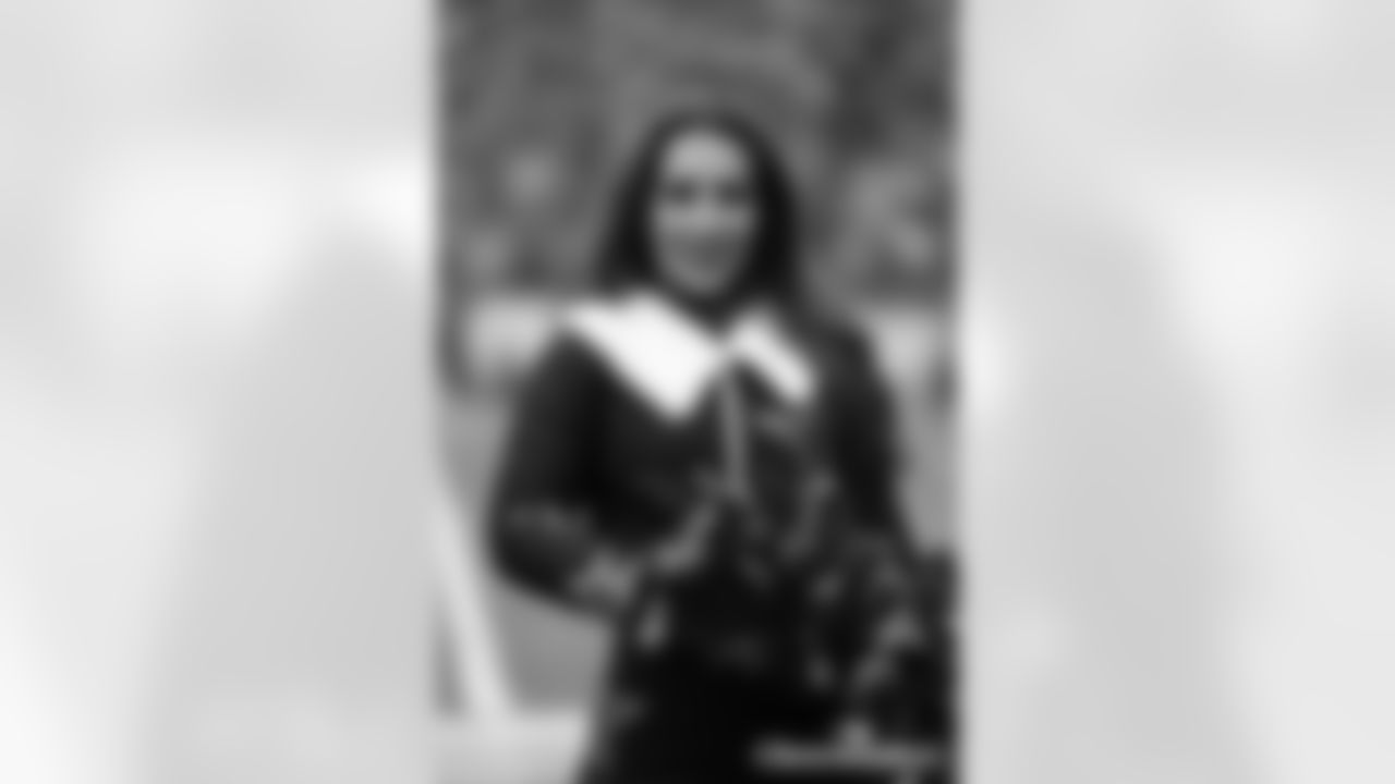 BB-121425-Cheer_Silverman0296