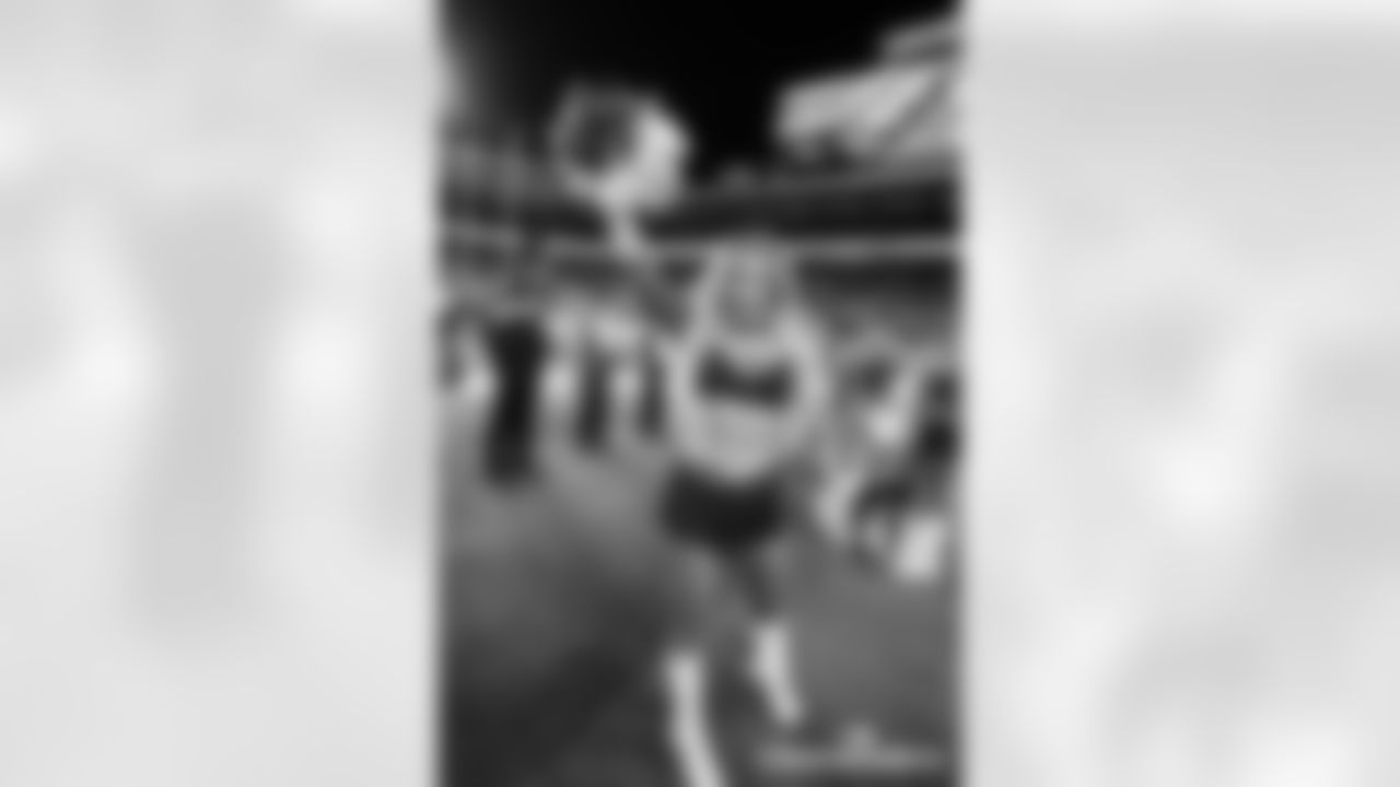 020826-SBLX-Cheer_Silverman1015