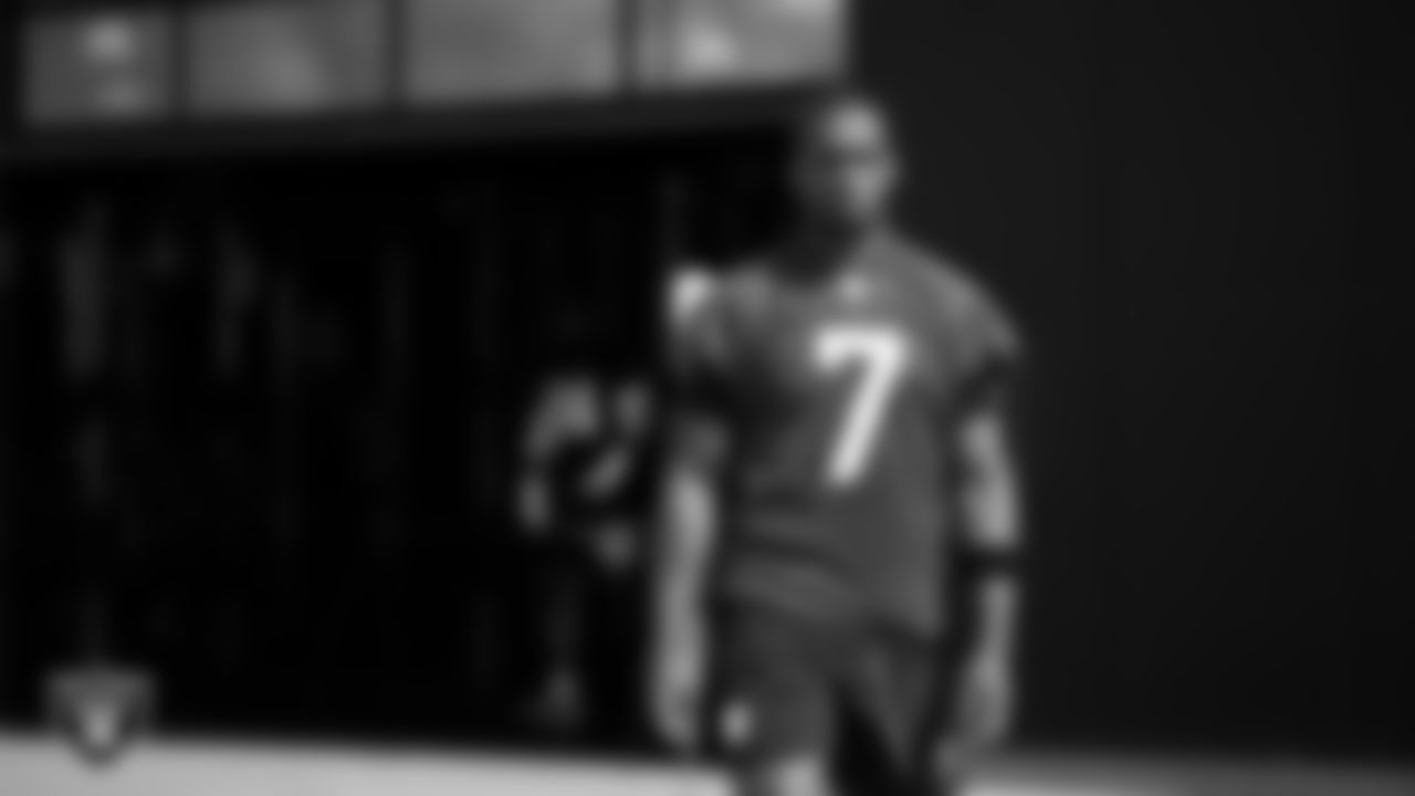 Las Vegas Raiders quarterback Geno Smith (7) at a workout during phase two of the offseason program at Intermountain Health Performance Center.