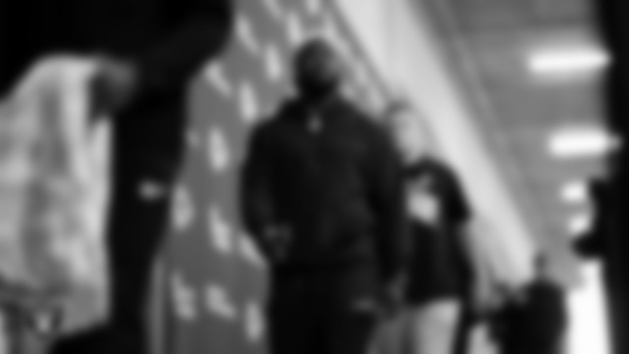 Las Vegas Raiders linebacker Devin White (45) arrives to the regular season away game against the Kansas City Chiefs at GEHA Field at Arrowhead Stadium.