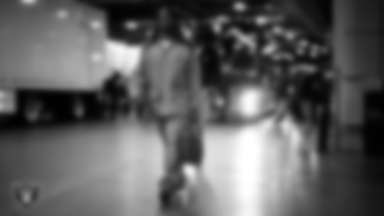 Las Vegas Raiders running back Ashton Jeanty (2) arrives to the regular season away game against the Denver Broncos at Empower Field at Mile High.