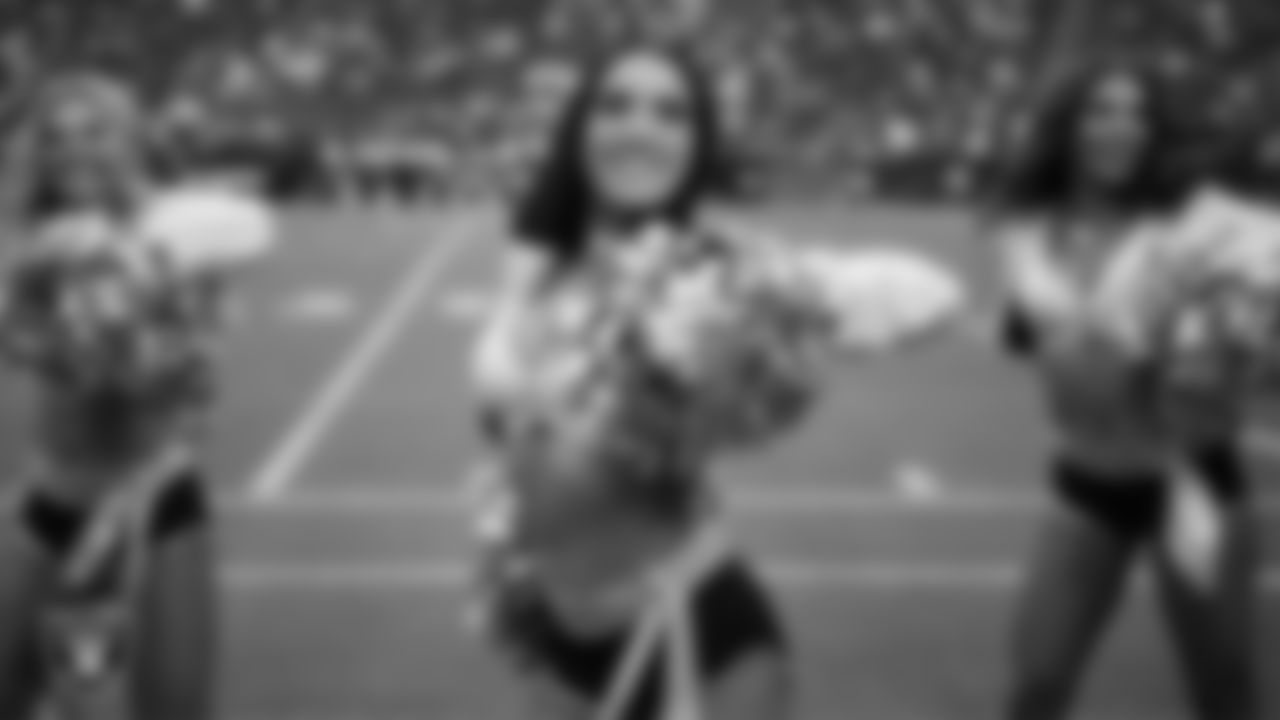 Raiderette Kylie performs on the sidelines during a 2025 Training Camp mock game at Allegiant Stadium.