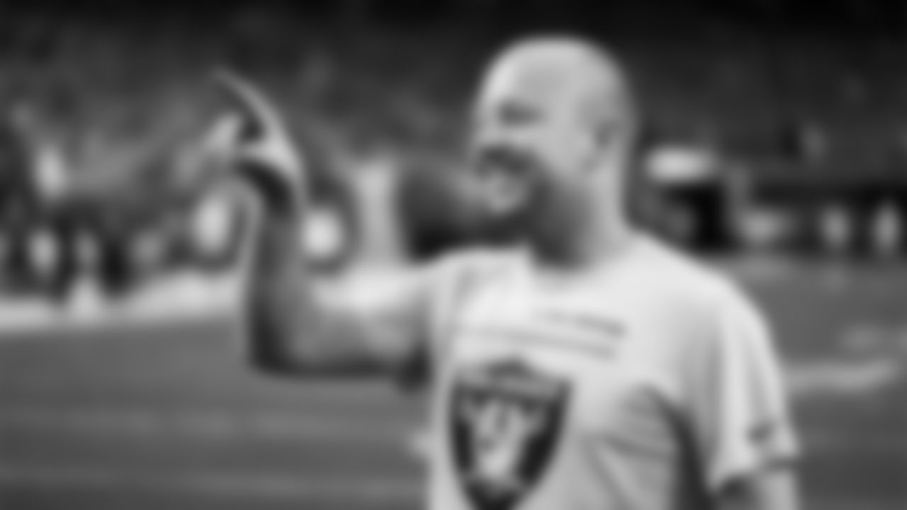 Nich Holz - Offensive pass game coordinator