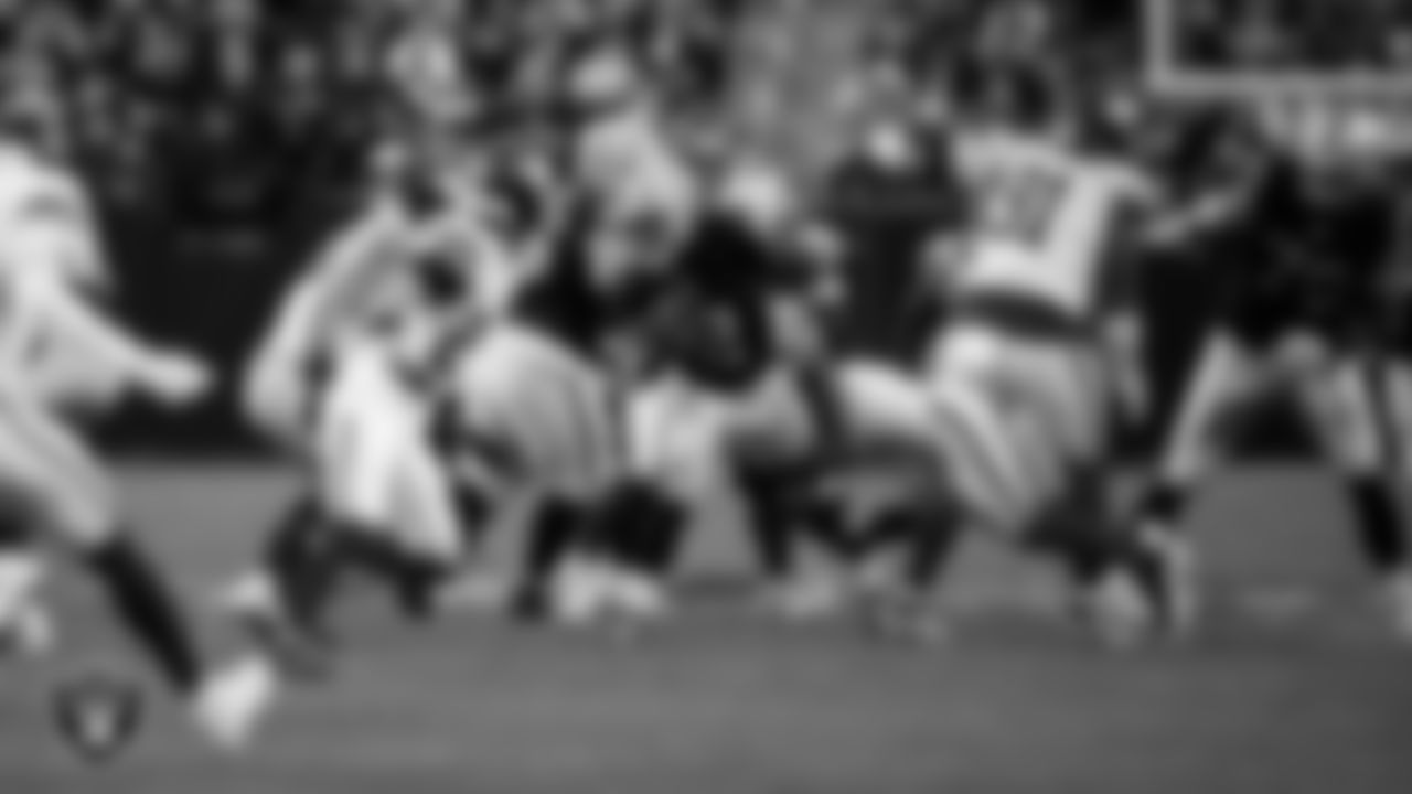 Las Vegas Raiders running back Ashton Jeanty (2) during the regular season home game against the New York Giants at Allegiant Stadium.