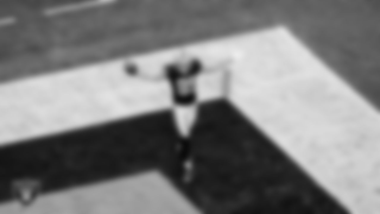 Las Vegas Raiders tight end Brock Bowers (89) celebrates after making a 15-yard touchdown catch during the regular season home game against the Denver Broncos at Allegiant Stadium.