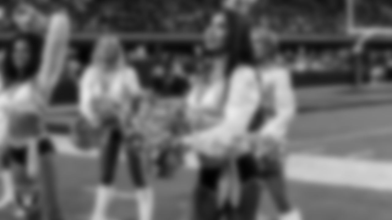 Raiderette Meekela on the sidelines during the regular season home game against the Los Angeles Chargers at Allegiant Stadium.