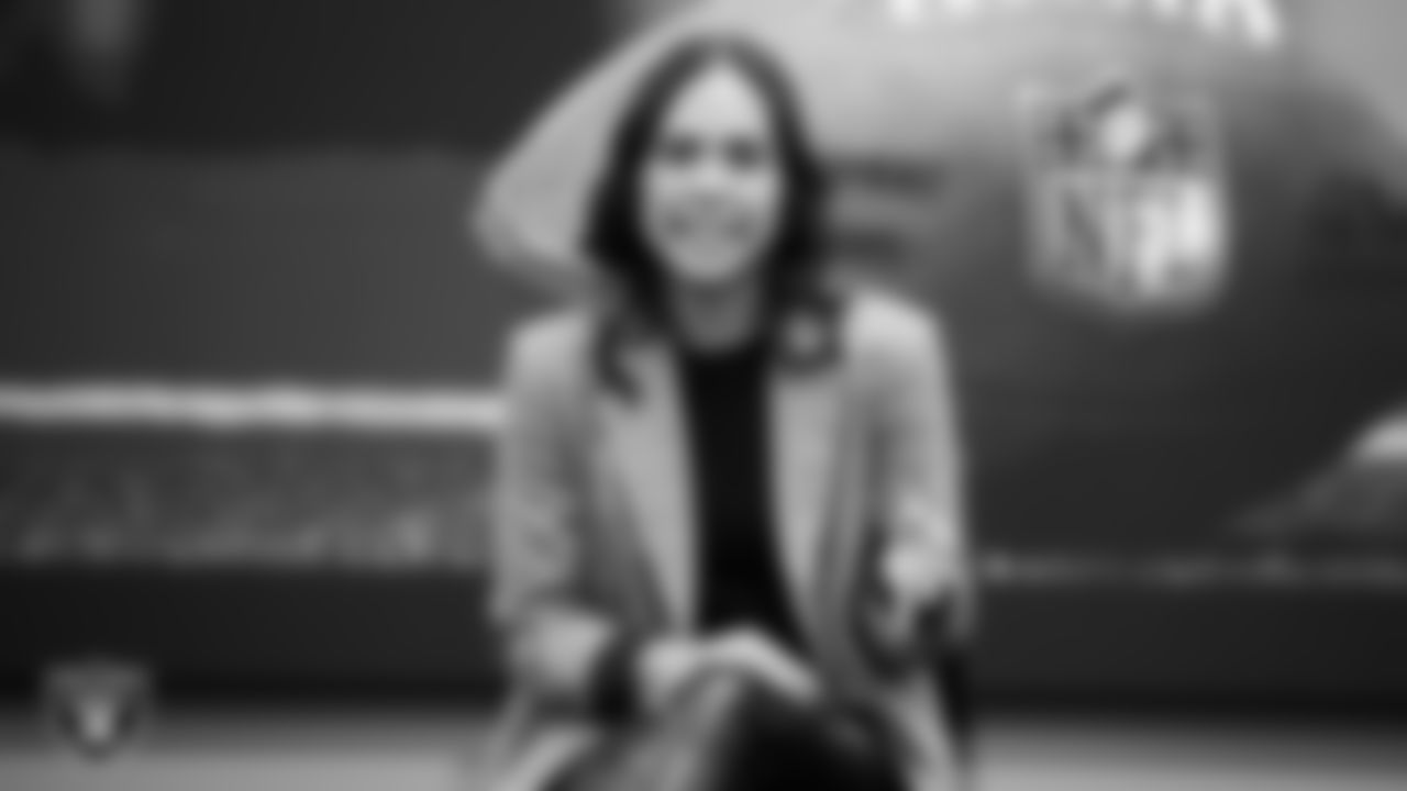 Raider Image senior buyer Alexis Aguilar speaks to students during the Employee Resource Group Mentorship Program at Las Vegas Raiders Headquarters.