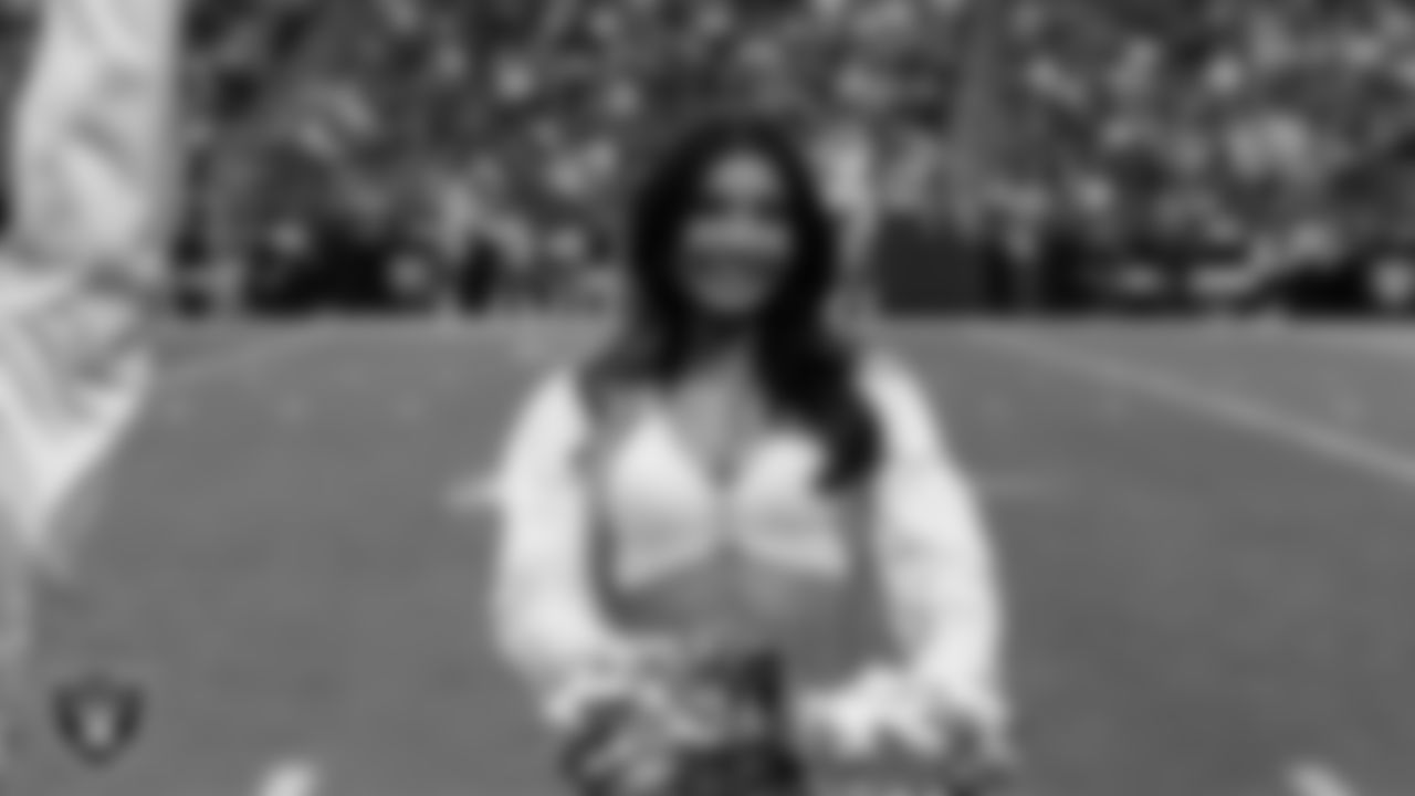 Raiderette Maddie on the sidelines during the regular season home game against the Kansas City Chiefs at Allegiant Stadium.