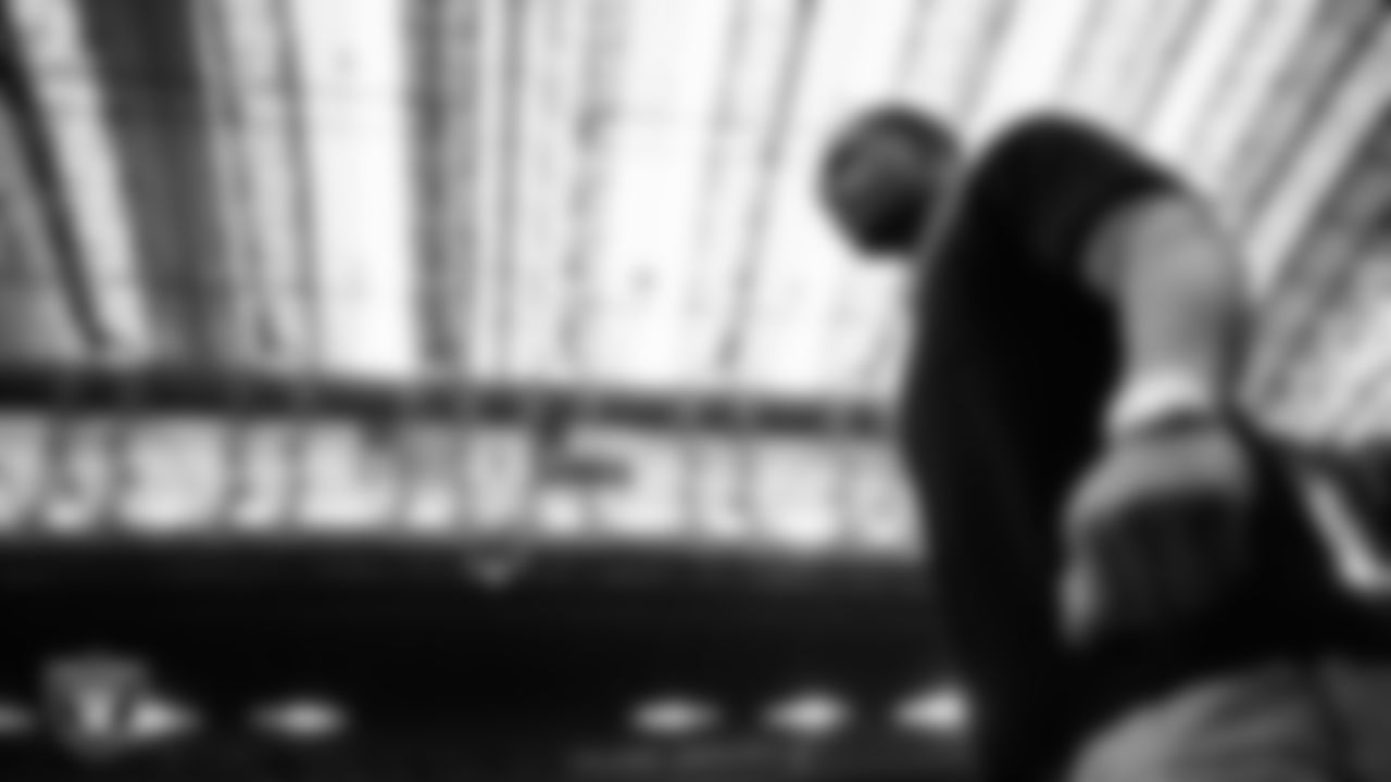 Las Vegas Raiders defensive end Tyree Wilson (9) arrives to the regular season away game against the Houston Texans at NRG Stadium.