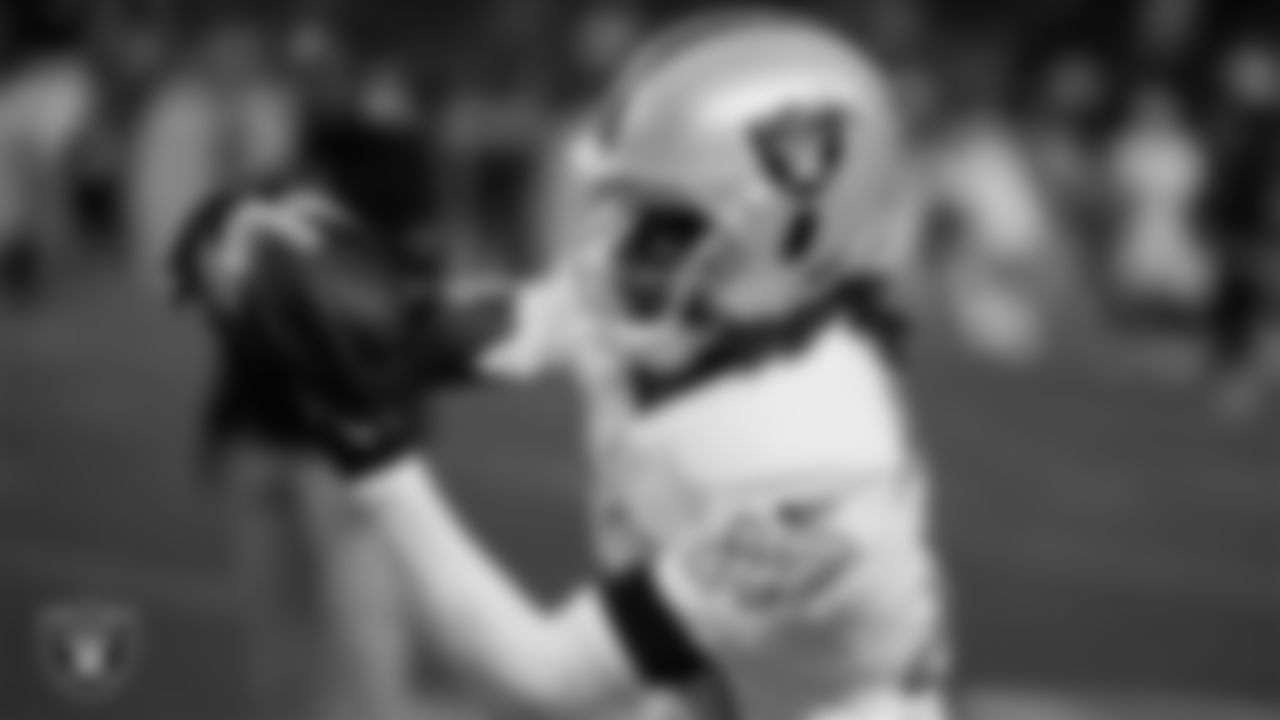 Las Vegas Raiders wide receiver Dont'e Thornton Jr. (10) warming up before the regular season away game against the Denver Broncos at Empower Field at Mile High.